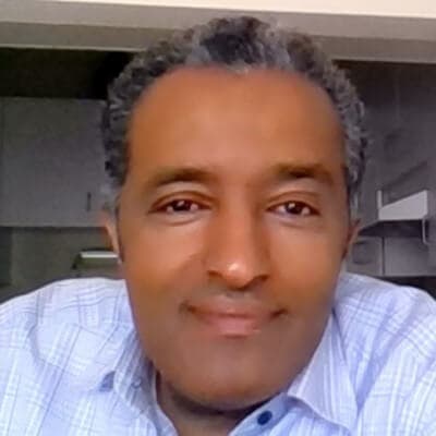 Headshot of Josiah Solomon