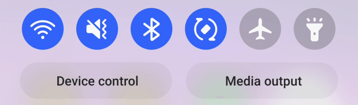 Ringer mode set to vibrate.